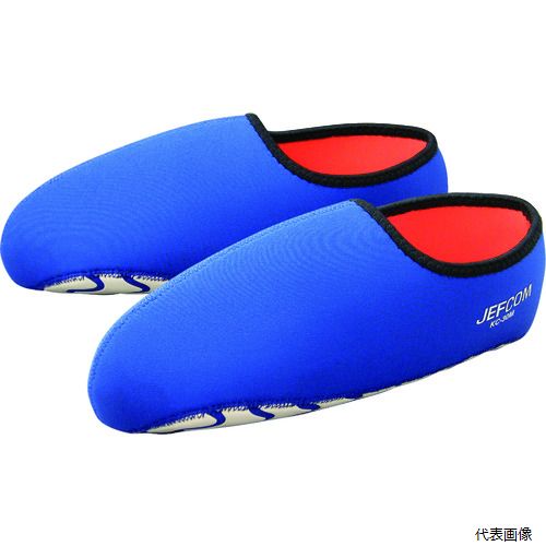 【特長】 ●スポンジクッションで、床をキズつけず、すべりにくいです。 ●靴の上からスッポリ履きやすいです。 ●汚れたら水洗いで繰り返し使えます。 ●使い捨ての靴カバーに比べてグリップ力が強いです。 【用途】 ●土足厳禁場所での作業、訪問者、見学者用に。工事現場、工場、事務所、モデルハウス、体育館、会館、寺院、神社など。 【仕様】 ●色：ブルー ●適合靴サイズ(cm)：24.5〜28.0 ●サイズ：L ●本体2個(1足)＋収納用巾着袋付 ●本体は平らにたたんで収納できる ●使用可能靴サイズ：26.5〜28.0cm ●安全靴適合サイズ：24.5〜28.0cm 【入数】 ●1足 他のサイズはこちら 在庫のない商品は検索に表示されない場合がございます　