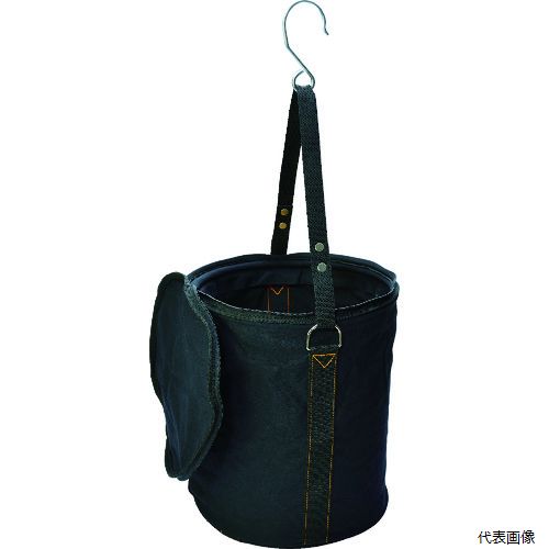 【特長】 ●日本製の高品質な縫製を施した電工バケツです。 ●防水加工布を使用しています。 【仕様】 ●色：ブラック ●径(mm)：φ300 ●高さ(mm)：350 ●奥行(mm)：300 ●幅(mm)：300 ●ファスナーフタ付タイプ ●フック付き 【材質／仕上】 ●10号防水加工帆布 ●持手：PPテープ 【注意】 ●提供不可：chemSHERPA、SDS、ミルシート 【入数】 ●1個 他のサイズはこちら 在庫のない商品は検索に表示されない場合がございます　