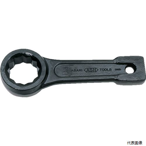 【特長】 ●柄の後部穴にロープを通し引っ張りながら打撃部をハンマーで叩いて増し締めしたり、サビついたボルト・ナットの緩め作業に最適です。 ●衝撃を考慮した硬度でJIS強力級スパナの2.5倍以上の強度をもつ、最も強靱なレンチです。 ●JIS表示認定工場製です。 ●表面は、カチオン電着塗装により手が汚れることがなく強力な防錆効果があります。 【用途】 ●六角ボルト・ナットの締結作業に。 【仕様】 ●対辺寸法(mm)：65 ●全長(mm)：302 ●厚さ(mm)：32 ●対辺(mm)：65 ●JIS表示認定工場製 【材質／仕上】 ●特殊鋼 ●表面処理：カチオン電着塗装 【入数】 ●1丁 他のサイズはこちら 在庫のない商品は検索に表示されない場合がございます　