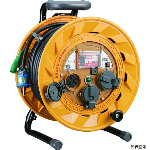【特長】 ●電線温度が約70℃になると警告ブザーが鳴り、約80℃で自動的に給電をストップさせる温度センサー付です。 ●アースがとれているか確認できるアースチェックパイロットランプ付です。 ●ブザーが鳴ってから電線を冷やすと電源が遮断ないので連続使用が可能です。 【仕様】 ●電線仕様長さ(m)：30 ●電線仕様太さ(［［MM2］］)：2.0 ●電線仕様芯数(C)：3 ●定格電流(A)：6 ●コンセント仕様定格：2P・15A・125Vアース付 ●コンセント仕様形状：［［三相1］］ ●コンセント仕様個数：3 ●電線種：VCTソフトムケーブル ●温度センサー：○ ●通電ランプ：○ ●接地端子：○ ●2P・3P兼用プラグ：○ ●漏電遮断器仕様：漏電過負荷短絡保護兼用 ●AC100V ●ブレーキストッパー付 ●コンセント防じんキャップ付 ●漏電過負荷短絡保護兼用 ●ブレーカー付 【入数】 ●1台 他のサイズはこちら 在庫のない商品は検索に表示されない場合がございます　
