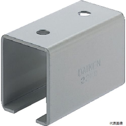 【用途】 ●レールとレールの接続金具として。 【仕様】 ●品名：天井継受下 ●適合レール：2号 ●A(mm)：57 ●B(mm)：47 ●穴径(mm)：10.0 ●板厚(mm)：2.8 ●E(mm)：90 ●I(mm)：48 ●F(mm)：13 【材質／仕上】 ●スチール 【入数】 ●1個 他のサイズはこちら 在庫のない商品は検索に表示されない場合がございます　