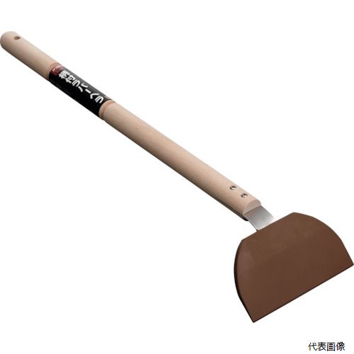 【特長】 ●ヘラ先にほどよい弾力性があります。 ●見た目や手触りはゴム製のようですが、プラスチックヘラです。 ●ラバーヘラの柄付タイプです。 【用途】 ●パテ塗り・フィルム貼り・容器についた材料等のかき集めに最適です。 ●一斗缶や大鍋のかき集めなどに便利です。 【仕様】 ●全長(mm)：515 ●刃幅(mm)：125 ●刃長(mm)：80 ●形状：角度付 ●幅(mm)：125 ●高さ(mm)：515 ●厚さ(mm)：80 【材質／仕上】 ●エラストマー＆スチール ●柄：木製 【入数】 ●1本 他のサイズはこちら 在庫のない商品は検索に表示されない場合がございます