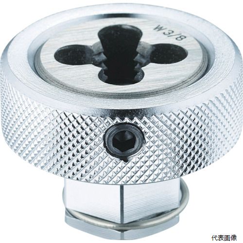 【特長】 ●全ねじを修正することが可能な、修正工具です。 ●ラチェットレンチと接続し簡単に修正可能です。 【用途】 ●全ねじのつぶれたねじ山の修正に。 【仕様】 ●幅(mm)：24 ●奥行(mm)：49 ●高さ(mm)：33 ●呼び寸法(mm)：38 ●摘要：ダイス付です。 ●適合ねじ径：M16×2 ●全ネジボルトやアンカーボルトなどのつぶれたネジ山の修正に使用。適応外径サイズのダイスを取り付けて、様々なネジの修正に対応。 【材質／仕上】 ●炭素鋼 【注意】 ●ボルトに対して斜め掛けや過大な力をかけないでください。工具の使用目的以外には使用しないでください。 【入数】 ●1個 他のサイズはこちら 在庫のない商品は検索に表示されない場合がございます　