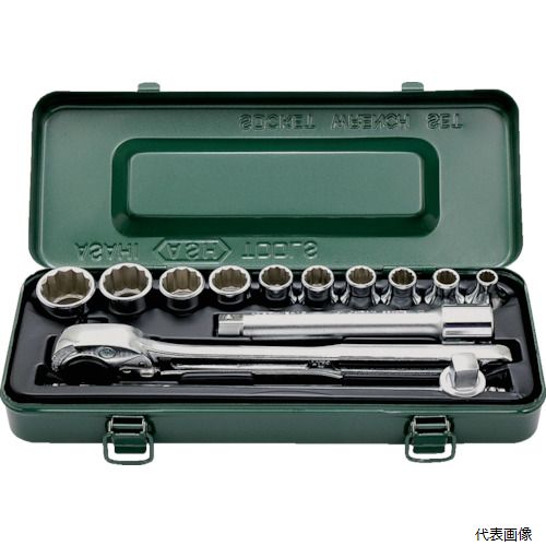 【特長】 ●12角のソケット形状になっており6角の形状よりボルトおよびナットに対して容易に差込むことができます。 ●ニッケルクロムメッキの表面処理です。 【用途】 ●六角ボルト・ナットの締結作業 【仕様】 ●差込角(mm)：12.7 ●セット内容(点)：13 ●ソケット内容(mm)：8、10、11、12、13、14、17、19、22、24 ●ソケット内容：8〜24mm ●ハンドル内容：軽量ラチェットハンドル(LVR4252)、T形スライドハンドル(VT0425)、エクステンションバー(VE0415) ●対辺形状：12角 ●JIS表示認定工場製 【材質／仕上】 ●クロムバナジウム鋼（Cr-V） ●表面処理：ニッケルクロムメッキ 【セット内容／付属品】 ●ソケット：VS4-8、10、11、12、13、14、17、19、22、24 【入数】 ●1S/13個 他のサイズはこちら 在庫のない商品は検索に表示されない場合がございます　