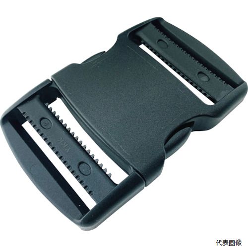 【特長】 ●平ベルト加工用の金具です。 ●ベルト同士の連結用や長さ調整にご使用いただけます。 【用途】 ●結束作業やDIY、ベルト使用時の連結や長さ調整に。 ●色：ブラック ●厚さ(mm)：50 ●袋入数(個)：1 ●適合ベルト幅(mm)：50 ●縦(mm)：60 ●横(mm)：94 ●サイドリリースバックルアジャスト型 【材質／仕上】 ●ポリアセタール 【入数】 ●1個 他のサイズはこちら 在庫のない商品は検索に表示されない場合がございます　