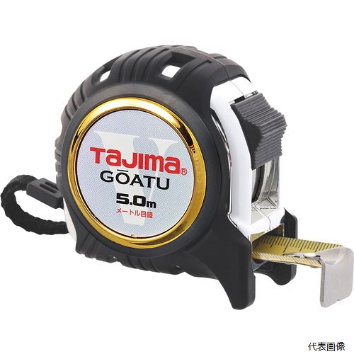 【特長】 ●通常テープより測定距離が伸びる剛性力1.5倍の剛厚テープを採用しています。(当社比) ●弾性樹脂で全身をガードしています。 ●落下時の衝撃から爪を守るフクガードバンパー搭載です。 【用途】 ●長さ測定用。 ●テープ長さ(m)：5 ●テープ幅(mm)：25 ●水平保持(m)：2.6 ●目盛仕様：メ−トル目盛、JIS1級、両面目盛 ●爪仕様：剛厚爪 ●0点補正移動爪：○ ●455ピッチ表示：○ ●ショックアブソーバー：あり ●長さ(mm)：71 ●高さ(mm)：74 ●厚さ(mm)：47 ●移動爪 ●ロックタイプ ●JIS1級 ●両面目盛 ●455mmピッチ表示：あり ●減速ボタン：なし ●ショックアブソーバー：あり ●ベルトフック付 【材質／仕上】 ●テープ：スチール ●ばね：スチール ●ケース：ABS樹脂 ●カバー：エラストマー樹脂 【入数】 ●1個 他のサイズはこちら 在庫のない商品は検索に表示されない場合がございます　