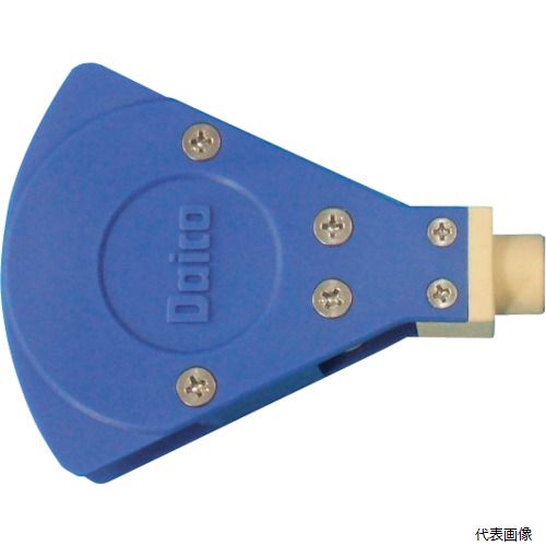 【特長】 ●流体噴出口が高速振幅する事により衝撃波を広範囲に発生させます。 ●衝撃波動によるハンマリング効果で窪みに溜まった水分・粉塵を瞬時に除去できます。 ●一度に広範囲を処理できるので大幅な作業時間短縮になります。 ●使用圧力は0.45MPa以下なので電気代の節約にもつながります。 ●一般的なエアーガンの使用圧力の40％〜60％の圧力で、エアーの有効範囲は4倍です。作業時間の短縮とエアー消費電力の削減で電気代は従来品の1/3以下を見込めます。 【用途】 ●各種フィルターろ材の掃除に。 ●格子状・凸凹部の水切りに。 ●加工部品の薄バリ取り、研磨粉除去に。 ●加工部品の油きり、水切り、余剰防錆剤の除去に。 ●ラジエター・熱交換器アルミフィンの清掃に。 ●粒状樹脂材の攪拌乾燥に。 ●作業服・制服のホコリ除去に。 ●半導体搬送トレイ、実装基盤のホコリ除去に。 ●食品ライン、梱包資材のホコリ除去に。 【仕様】 ●エア取付口：Rp1/8内ネジ ●全長(mm)：96 ●使用温度(℃)：10〜40 ●使用空気圧力(MPa)：0.45 ●使用流体：エアー、不活性ガス ●排気外径(mm)：81.4 ●空気消費量(［［リットル］］/min)：120 ●エアーガン使用出力：0.4〜0.45MPa ●固定配管直結使用出力：0.35〜0.4MPa ●接続口：1/8（L10mm)外ネジ ●噴射口幅：81.4mm ●ノズル部全長：96mm 【材質／仕上】 ●本体：POM樹脂 ●ノズルチューブ部：POM樹脂 【注意】 ●取扱説明書をお読みの上、正しくお使いください。 ●保管・使用する場所は直射日光を避けてください。 ●ヒーターなどに接続して温風・熱風での使用はしないでください。 ●推奨する使用圧力を守ってご使用ください。 【入数】 ●1個 他のサイズはこちら 在庫のない商品は検索に表示されない場合がございます