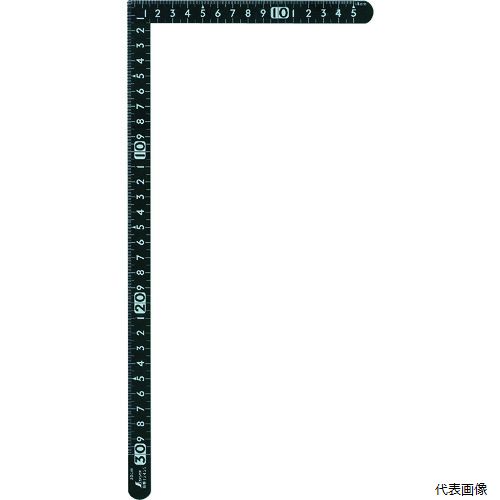 【特長】 ●表裏同目タイプです。 ●DIYに重宝される小型タイプです。 【用途】 ●長さの測定、直角の確認やケガキ作業に。 ●長辺(mm)：330 ●短辺(mm)：163 ●幅(mm)：15 ●厚さ(mm)：1.3 ●目盛仕様：表裏cm ●長さの許容差：±0.3mm ●直角度：100mmで±0.1mmを超えない ●目盛：cm表示 【材質／仕上】 ●スチール 【注意】 ●電気に触れる恐れのある場所では使用しないで下さい。 【入数】 ●1本 他のサイズはこちら 在庫のない商品は検索に表示されない場合がございます　