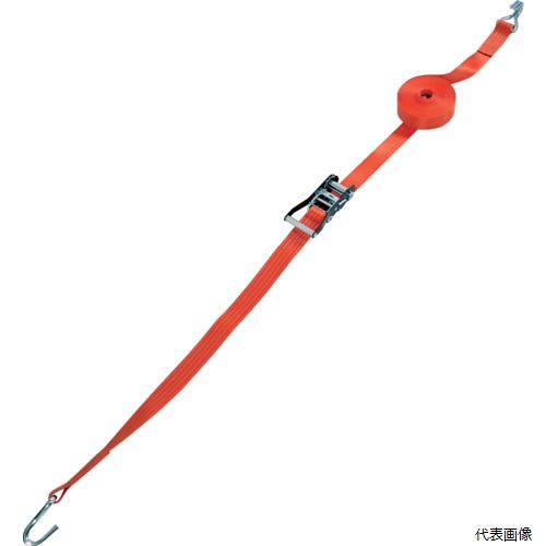 【特長】 ●ラチェット式（歯車式）で強力タイプのベルト荷締機です。 ●ワイドハンドル採用により、握りやすく、力が入れやすいので作業性が向上しております。 ●ポリエステル素材のベルトは、引張強度・耐久性・防腐性に優れ、長く安心してご使用いただけます。 【用途】 ●トラック輸送時などでの荷崩れ防止。 ●パレット積載時の安全な輸送または集積の安全確保に。 ●木工製品・家具・引越荷物などの傷を嫌う製品の輸送に。 ●鋼管やビニールパイプ等の結束に。 【仕様】 ●最大使用荷重(t)：1.010 ●ベルト長さ(m)巻取側：5 ●ベルト長さ(m)固定側：1 ●ベルト寸法(mm)幅×厚さ：50×3.2 ●色：オレンジ ●両端形状：Jフック ●ベルト幅(mm)：50 ●ベルト厚さ(mm)：3.2 ●JIS規格品 【材質／仕上】 ●ベルト：ポリエステル ●ラチェットバックル：スチール 【入数】 ●1台 他のサイズはこちら 在庫のない商品は検索に表示されない場合がございます
