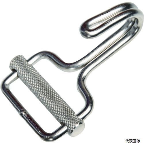 【特長】 ●簡単にPPベルトをしっかり結束できる専用金具です。 【用途】 ●PPベルト専用金具。 ●引掛用フック（ベルトの長さ調整可）。 【仕様】 ●厚さ(mm)：5 ●最大使用荷重(kg)：80 ●適合幅(mm)：50 ●適合ベルト幅(mm)：50 ●縦(mm)：82 ●寸法(mm)E：15 ●寸法(mm)A：51 ●寸法(mm)D：10 ●寸法(mm)C：5 ●寸法(mm)B：82 ●横(mm)：51 【材質／仕上】 ●スチール ●表面処理：ニッケルメッキ仕上げ 【注意】 ●組み合わせるPPベルトと金具のうち最も低い最大使用荷重の値が組み合わせ後の使用荷重になります。 【入数】 ●1個 他のサイズはこちら 在庫のない商品は検索に表示されない場合がございます　
