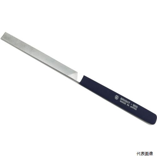 【特長】 ●切削粉のはく離が特に優れ、ヤスリの目詰まり現象が殆ど無く、簡単に切削粉を除去できますので、シャープな切れ味が持続します。 ●耐久力は従来品に比べ3〜6倍にアップします。（被切削材により異なります。） ●耐錆・耐食性に優れ、多湿環境・海洋環境などのさびによる劣化を防げます。 【用途】 ●鉄・木工製品・ロウ・プラスチック製品・アルミ材・銅材・金型鋼・ステンレス・陶器の加工に。 【仕様】 ●仕上げ：5本組中目 ●全長(mm)：215 ●刃長(mm)：110 ●刃幅(mm)：11 ●刃厚(mm)：3.5 ●形状：平 【材質／仕上】 ●炭素工具鋼(SK-2) 【入数】 ●1S/5本 他のサイズはこちら 在庫のない商品は検索に表示されない場合がございます　