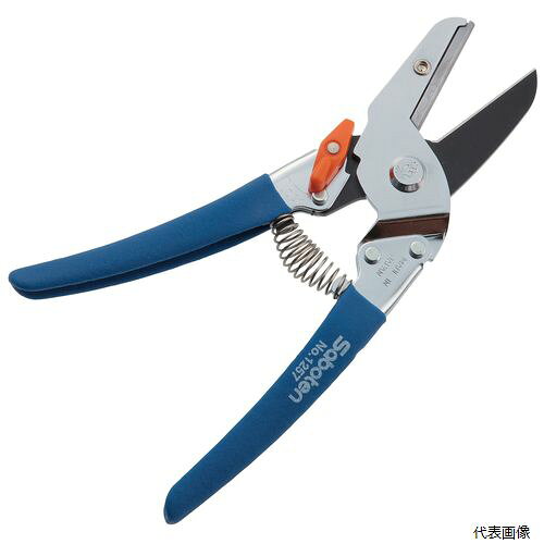 【仕様】 ●生木切断能力：20mm ●刃物鋼 ●サビやヤニが付きにくいフッ素加工済 【特長】 園芸から農業まであらゆる作業にプロが認めた本物の切れ味。 ●太枝も楽に切れる押切型、果樹剪定に最適です。 ●果樹全般の剪定作業。 ●押切型で太い枝を切っても手にかかる衝撃が少なく連続で作業しても手への負担が少ないのも特徴です。 ●刃部は刃物鋼にフッ素樹加工を施しておりサビヤニに強く切れ味抜群です。 ●ワンタッチストッパーで簡単開閉できます。 注意事項1：※刃先が鋭利ですので、取扱いに注意して下さい。 注意事項2：※木を切る鋏ですので、金属は切らない様にして下さい。 注意事項3：※刃先で20mm以上の太い枝を切らない様にして下さい。 【カラー】 ●ブルー 【サイズ】 ●205mm 【入数】 ●1ヶ -- 他のサイズはこちら -- 在庫のない商品は検索に表示されない場合がございます