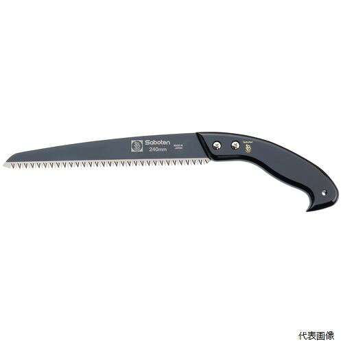 【仕様】 ●刃物鋼 ●サビやヤニが付きにくいフッ素加工済 ●ハードクロムメッキ ●あさり刃 ●鋸の刃を左右に広げる事により抵抗を少なくし、切り粉のはけを良くします。 ●衝撃焼き入れ（高周波により刃先に焼き入れを施し、高い耐久性と耐摩耗性を実現。） ●替刃式 ●鋸刃ビッチ：3.75mm 【特長】 剪定鋸(包装：ブリスター)240mm枝の剪定用に使用できる鋸です。 フッ素樹脂加工で、ヤニがつきにくく摩擦抵抗が少ない刃 手に良くなじみ作業しやすい木柄 木製ケース付 ●フッ素樹脂加工・替刃式＜剪定鋸＞Pltch：7.5mm(寸8枚目) 【カラー】 ●黒 【刃長】 ●240mm 【入数】 ●1ヶ -- 関連商品はこちら -- RB-2341　木柄フッ素鋸 No.2341用 替刃 -- 他のサイズはこちら -- 在庫のない商品は検索に表示されない場合がございます