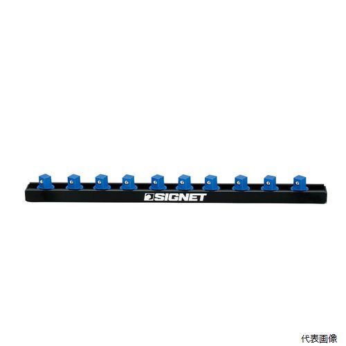 【特長】 ●マグネット付ソケットホルダー。 ●360°回転するクリップで、使いたいサイズを素早く認識。 ●レール上を動かすことができるのでクリップ間の距離を調整可能。 ●ロックボールはスプリングに保持されソケットの着脱がスムーズ。 ●クリップのエッジは面取りされており手にやさしい。 ●クリップは高品質なナイロンを採用し、長寿命で高耐久。 ●レールはアルミ製。 【仕様】 ●差込角(SQ)：1/2 ●全長(mm)：300 ●クリップ数(PC)：10 【注意事項】 ※ソケットは付属しません。 【入数】 ●1個 他のサイズはこちら 在庫のない商品は検索に表示されない場合がございます