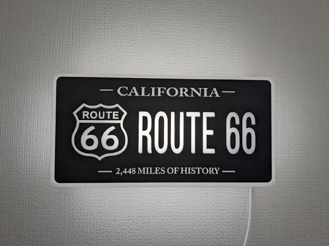 Rakuten - 【Lサイズ 壁掛け】ROUTE66 ルート66 標識 カリフォルニア ガレージ 自動車 バイク カーショップ オートショップ リペア アメリカン雑貨 プレゼント 店舗 自宅 パーティー イベント テーブル カウンター サイン ランプ 照明 看板 置物 雑貨 ライトBOX 電飾看板 電光看板