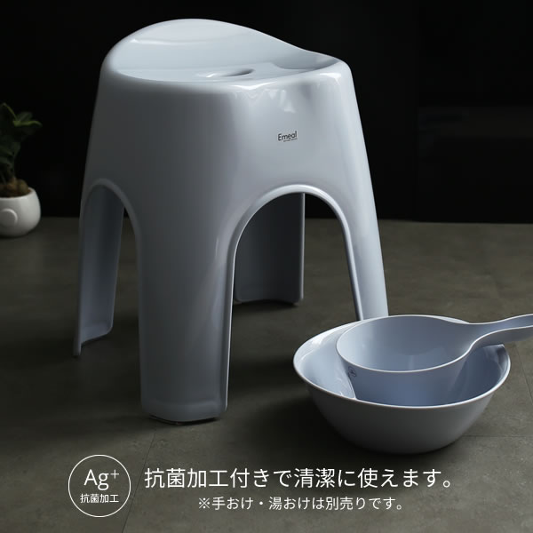 びーんず キッチンと暮らしの道具のEmeal エミール 風呂椅子 座面高さ40cm 選べるカラー:グレー/白/ブルー ｜ バスチェア バススツール ニュアンス くすみ カラー バス用品 腰掛け 浴室 洗い場 抗菌 おしゃれ｜アングル3