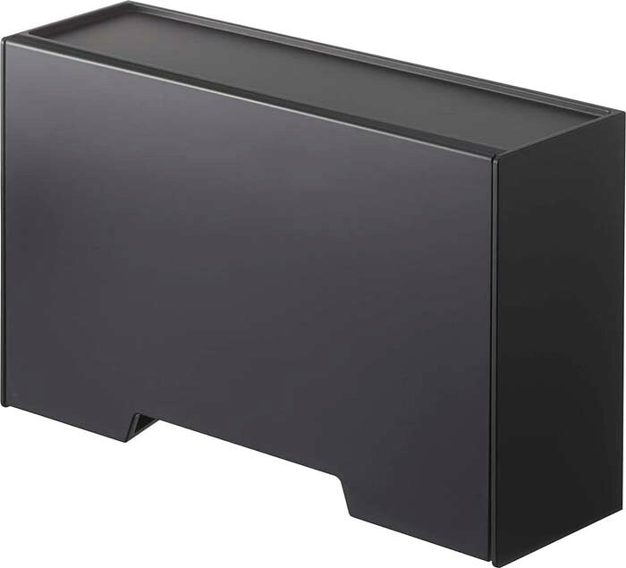 ※お客様のご都合による商品の返品・交換・キャンセルは受け付けておりません。 商品仕様をご確認の上、お間違いの無いようお願い致します。 ※型番通りのお手配になりますのでご注文前に必ず商品の仕様・サイズ・型番・色等を確認の上ご注文お願いします。 当店のお買い物ガイドも併せてご確認ください。 ◆メーカー:山崎実業 ◆品名:ツーウェイマスク収納ケース スマート ブラック ◆品番:5444 ◆商品サイズ:約22×7.5〜14×14cm ◆商品重量:約480g ◆品質表示:本体 : ABS樹脂　マグネット　滑り止め:シリコーン ◆対応サイズ:約W20.5×D10cm以内のマスク・個包装入りマスク ◆強力マグネットで扉に簡単取り付け！ お出かけ前にサッと取り出せるマスクホルダー！ 斜めに開口するからマスクの補充も簡単に行えます。 約30枚(2ヶ月分)のマスクを収納できます。 並べて置けば、子供用・大人用と種類の違うマスクを整理して収納できます。 斜めに開口するからマスクの補充も簡単に行えます。 置いて使用する場合は斜めに開けて上からマスクを取り出してください。 トレーがあるので、時の印鑑やサインがスムーズに！ ◆沖縄県は配送不可となります。ご了承下さい。