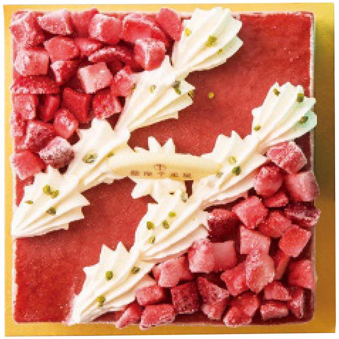 (LINEクーポン有)銀座千疋屋 PGS-192 銀座千疋屋 ストロベリーアイスケーキ お歳暮 ギフト (代引不可)