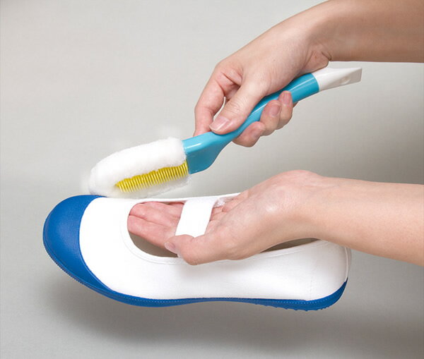 靴洗い ブラシ 激落ちくん 泡だちシューズブラシ W-476 ｜ ズック 内履き 運動靴 小石取りヘラつき 上履き