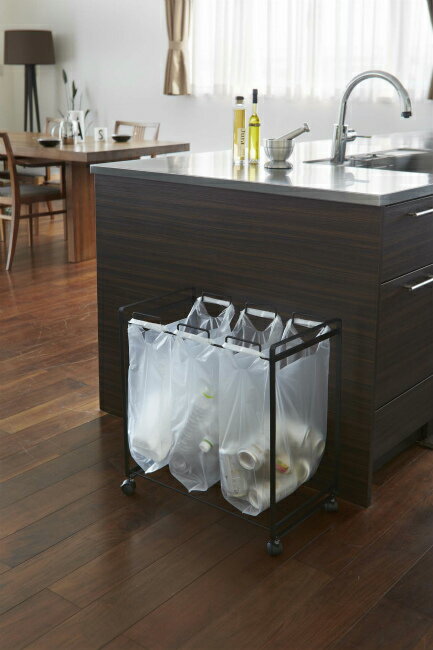 【8/5限定!2人に1人最大100%ポイントバック】山崎実業 ごみ箱 tower タワー 分別ダストワゴン 3分別 ブラック 2273 | 分別 レジ袋スタンド レジ袋フック キャスター 移動 [3]