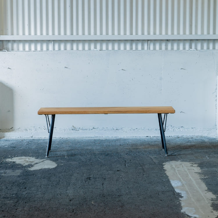 メーカー直送品 ダイニングベンチ 三人掛け SK BENCH 1500 150×28cm ベンチ 椅子 おしゃれ かわいい シンプル 海外インテリア アンティーク リビング ダイニング キッチン 庭 BBQ バーベキュー アウトドア 家具 オーク材 3人用 木目 北欧 西海岸 高級感 ウッド アイアン [2]