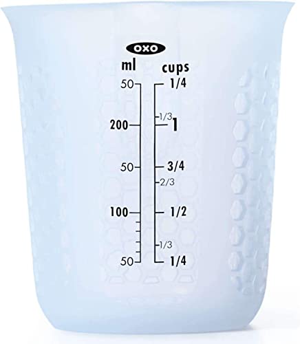 ホワイト/小 250ml/11161100・Size:小 250ml・パッケージ個数:1・サイズ:縦9.5x横9x高さ10cm・本体重量:112g・素材・材質:シリコン・生産国:中国・高耐熱のシリコン製メジャーカップ柔らかいシリコン製のカップは電子レンジでも使用できバターやチョコレートの温めにも便利 カップが熱くなりにくい外側の蜂の巣構造 ハンディフードプロセッサーなどで使いやすいカップの形 カップケーキの型やミキサーにセットしたボウルなどにも注ぎやすい柔らかいカップと注ぎ口 柔らかいシリコン製なので、つぶすように注げば小さな容器や型にも注ぎやすい