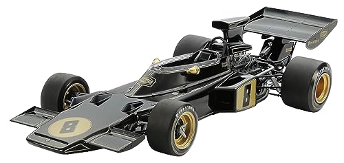 成型色/-/12046-000・パッケージ個数:1・組み立て塗装が必要なプラモデル。別途、接着剤や工具、塗料等が必要。・1/12スケール未塗装プラスチック組み立てキット・完成時サイズ:全長400mm、全幅173mm、全高87mm・精密感を高めるエッチングパーツ、シートベルトパーツもセット・リアリティを高めるドライバー人形付き商品紹介 タミヤ 1/12 ビッグスケールシリーズ No.46 チームロータス タイプ72D 1972 プラモデル 12046 1972年、チーム ロータスとE.フィッティパルディにチャンピオンをもたらしたロータス タイプ72Dを1/12スケールで再現したプラスチックモデル組み立てキット。 仕上がり全長400mm、全幅173mm、全高87mm。 シャープなウェッジシェイプフォルムをリアルにモデル化。 トーションバーを使用した前後サスペンションも実車と同じ構造でスムーズに作動。 ハンドルと前輪はラック&ピニオンのステアリングメカニズムで連動。 燃料パイプ、点火コードまで配管・配線されるフォードDFVエンジン。 フロントカウル、コクピットカウルのフェアリングは脱着式。 前後のタイヤは質感ある中空ラバー製。 精密感を高めるエッチングパーツ、シートベルトパーツもセット。 リアリティを高めるドライバー人形付き。 ※この商品は、組み立て、塗装が必要なプラモデルです。 ※組み立て、塗装には別途、接着剤や工具、塗料等が必要です。 ※「プラモデル」は日本プラモデル工業協同組合所有の登録商標です。 ※この商品には、接着剤や塗料、工具や電池等は含まれません。 安全警告 該当なし