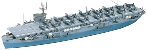 No.711 アメリカ海軍 護衛空母 ボーグblue/?21.58×4.83×13cm/TM31711・Size:?21.58×4.83×13cm・パッケージ個数:1・組み立て、塗装が必要なプラモデル。別途、工具、塗料等が必要。・色: blue・パッケージ重量: 0.14 kg・商品モデル番号: TM317111942年から1943年にかけて合計11隻が配備され、主に大西洋での輸送船団護衛やUボート攻撃に活躍、ドイツに向かっていた日本の伊-52潜水艦を撃沈したことでも知られるアメリカ海軍の護衛空母ボーグのプラスチックモデル組み立てキットです。 貨物船用の船体に飛行甲板を装備した独特なスタイルを忠実にモデル化。 飛行甲板上にはエレベーターはもちろん、艦載機を着艦させるための制動索なども精密に再現しました。 対空機銃や救命ボートなど細かい部品もシャープな仕上がり。 コルセア、アベンジャー、F6F、ヘルダイバーなど合計16機のリアルな艦載機もセットしました。 (.co.jpより)