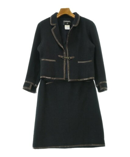 CHANEL シャネルセットアップ・スーツ(その他) レディース【中古】【古着】 CHANEL シャネルセットアップ・スーツ(その他) レディース【中古】【古着】