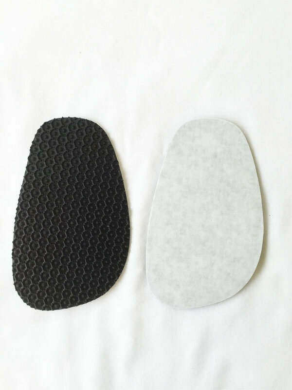 靴 滑り止め つま先【SOLE KIT スリップ対策 つま先用】日本製 合成ゴム 保護 すり減り防止 半張り 半張 革底 耐久性