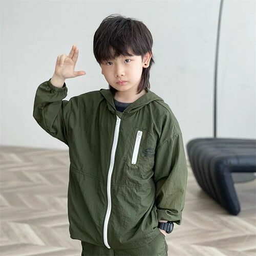 Other - 子供 UVパーカー トップス 10歳 子供服 ボーイズ フード付き ラッシュガード 春 ライトアウター 薄手 冷房対策 8歳 パーカー 9歳 UV対策 7歳 100-160cm キッズ 日焼け対策 紫外線対策 4歳 通気 日除け 夏 男の子 軽い 6歳 長袖 5歳