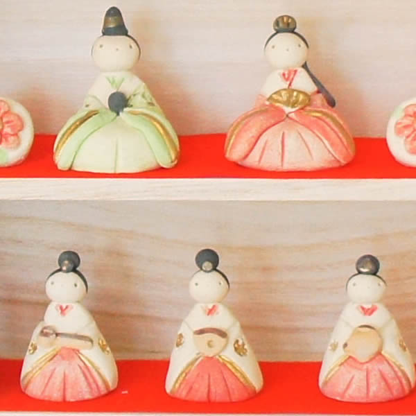 【雛五人　箱納飾り（5人飾り）】ひな祭り♪陶器の雛人形HK889 SD-MTT[初節句/桃の節句/ひな人形//雛祭り飾り/コンパクト/ミニサイズ/おしゃれ/かわいい/おひなさま]即納【あす楽対応】91540 3