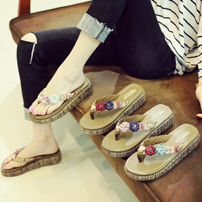 ビーチサンダル レディース 厚底 花柄 軽い トングサンダル 歩きやすい ヒール 海 痛くない 女の子 旅行 美脚　レジャー用 タウン用 女性用 履き心地 おしゃれ かわいい 軽量 滑り止め 可愛い 夏 ビーサン 大きいサイズ 黒 ベージュ ビーチグッズ 22.5-26cm