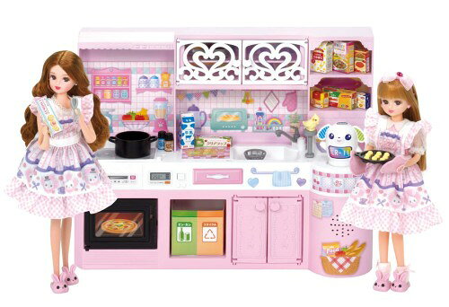 対象年齢:3歳以上 単3形アルカリ乾電池3本使用(電池は別売) おなべやたこ焼き機、トングや計量スプーンなど、キッチン小物もたくさん 飾り棚や扉つきの吊戸棚、シンク下にも収納でき、遊び終わったらお片付けもできる 犬型AIロボットのLR-11(エルアールワンワン)やオカメインコのピーちゃんがおしゃべりしたり、IHクッキングヒーターやオーブンのスイッチを押すとメロディが流れ、蛇口スイッチを押すとお水が流れる音がする