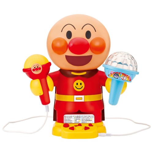 (C)やなせたかし/フレーベル館・TMS・NTV 対象年齢 3才以上 使用電池:単2×3個(別売り) ピカピカ光るカラフルなライトの中で、アンパンマンとおうちでカラオケ遊びができるおもちゃです。「アンパンマンのマーチ」や「サンサンたいそう」に加え、お子様の大好きな童謡を含む15曲が収録されています。 1曲歌い終わると、アンパンやなかまたちからほめほめボイスが流れます。アンパマンとなかまたちの8人のおしゃべりは全50種です。