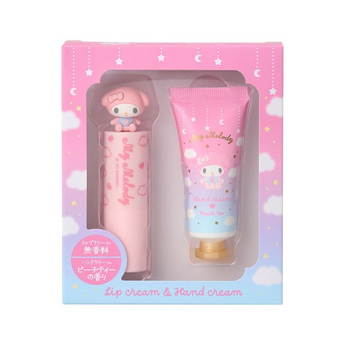 本体サイズ：リップクリーム:約幅2.1×奥行2.1×高さ9cm（※マスコット含む）ハンドクリーム:約幅4×奥行2.5×高さ8.5cm内容量:リップクリーム約4g、ハンドクリーム約30g。 リップクリーム:立体マスコット付き（取り外し不可）。対象年齢15才以上※唇に異常がある時、唇に合わない時はご使用をおやめください。※お肌に異常がある時、お肌に合わない時はご使用をおやめください。 (C) 2025 SANRIO CO., LTD.　著作 株式会社サンリオ