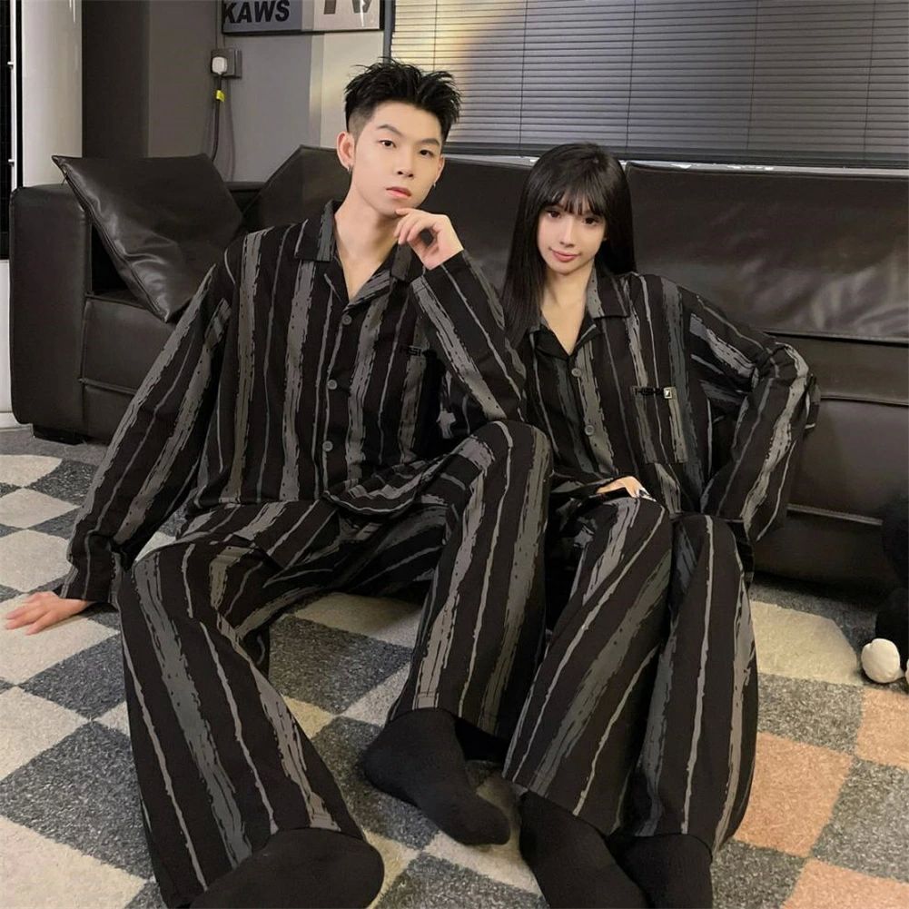 ペア パジャマ 長袖 男女2着 セット 秋 冬 前開き ストライプ シンプル 柔らかい ペア ルームウェア 結婚祝い プレゼント カップル ペア パジャマ 冬 ギフト 上下 セット 部屋着 春秋 パジャマ ペア 長袖 ペアルック おそろい メンズ パジャマ 記念日 プレゼント