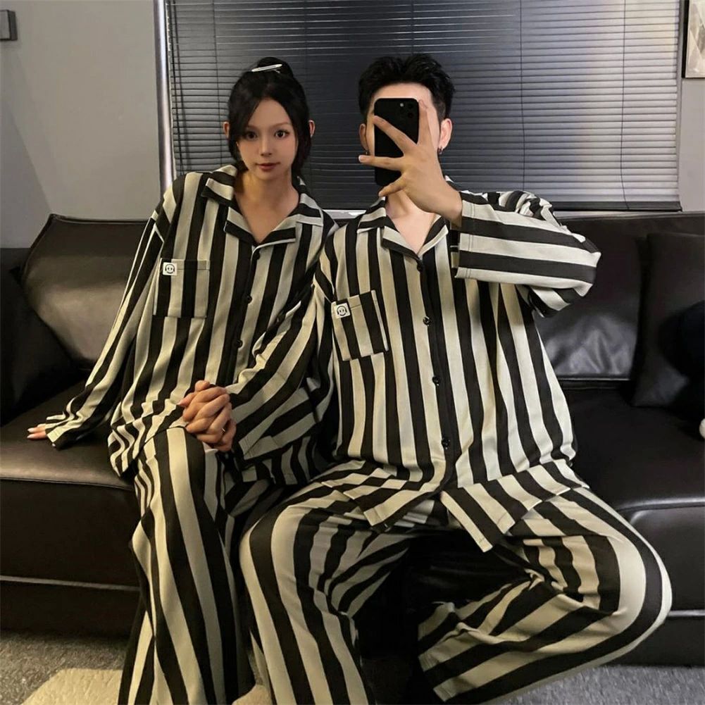 ペア パジャマ 長袖 男女2着 セット 秋 冬 前開き ストライプ おしゃれ ペア ルームウェア 結婚祝い プレゼント カップル ペア パジャマ 冬 ギフト 上下 セット 部屋着 春秋 パジャマ ペア 長袖 ペアルック おそろい メンズ パジャマ 記念日 プレゼント