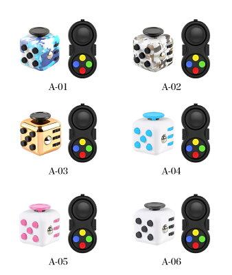 2点セット Fidget Cube 六面 Fidget Pad ストレス解消 グッズ 知育 おもちゃ フィジェットトイ キーホルダー ハンドル くせになる キューブ 無限 立体 可愛い 集中力 ボタン ストレス 発散 片手 ふぃじぇっと ポケットゲーム フォーカス 玩具 子供 大人兼用 宅配便送料無料 - Image 2