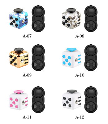 2点セット Fidget Cube 六面 Fidget Pad ストレス解消 グッズ 知育 おもちゃ フィジェットトイ キーホルダー ハンドル くせになる キューブ 無限 立体 可愛い 集中力 ボタン ストレス 発散 片手 ふぃじぇっと ポケットゲーム フォーカス 玩具 子供 大人兼用 宅配便送料無料 - Image 3