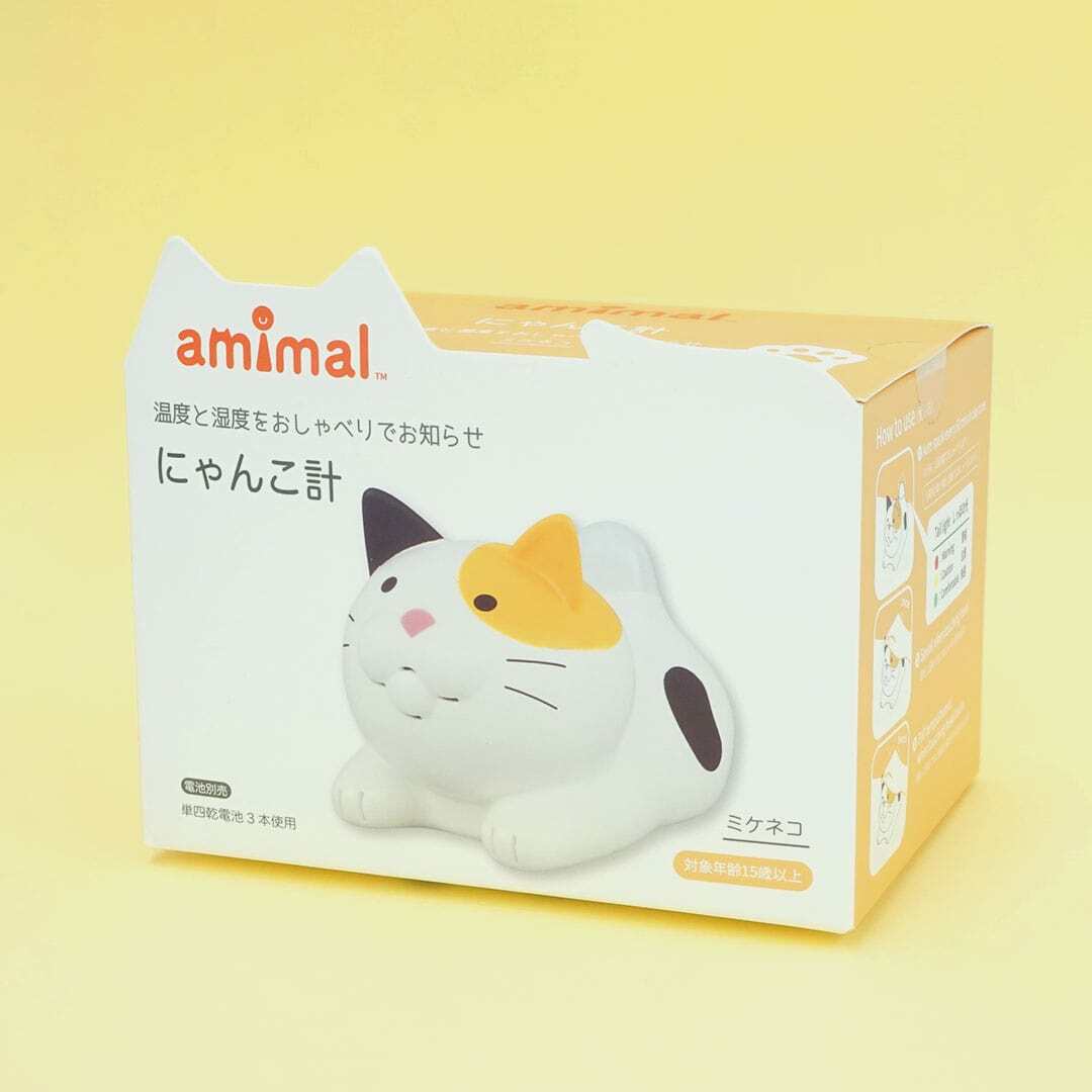 ハシーストア 楽天市場店のにゃんこ計 温湿度計(ミケネコ) 【ハシートップイン公式】 温度計 湿度計 温湿度計 おしゃべり 敬老の日 ギフト プレゼント 熱中症 対策 風邪予防 三毛猫 ねこ 猫 母の日 父の日 インフルエンザ 風邪 予防｜アングル2