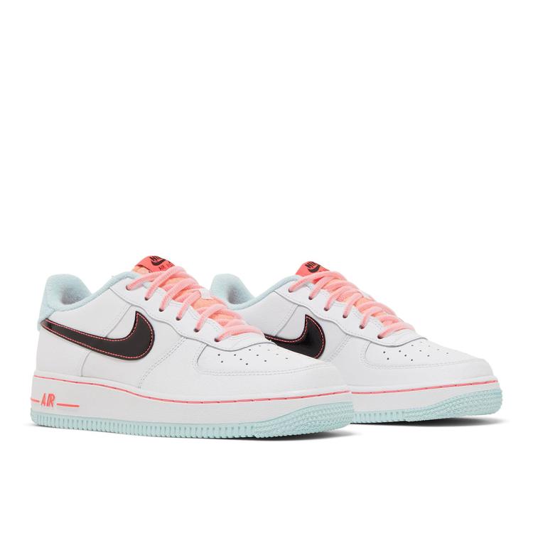 【海外限定 お取り寄せ商品】NIKE AIR FORCE 1 LOW 07 LV8 WHITE ATOMIC PINK (GS) DD7709-100 メンズ レディース 人気 おしゃれ