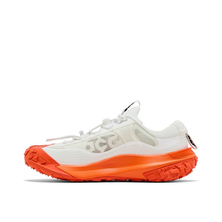 NIKE ACG MOUNTAIN FLY 2 LOW SUMMIT WHITE SAFETY ORANGE DV7903-100 メンズ レディース 人気 おしゃれ
