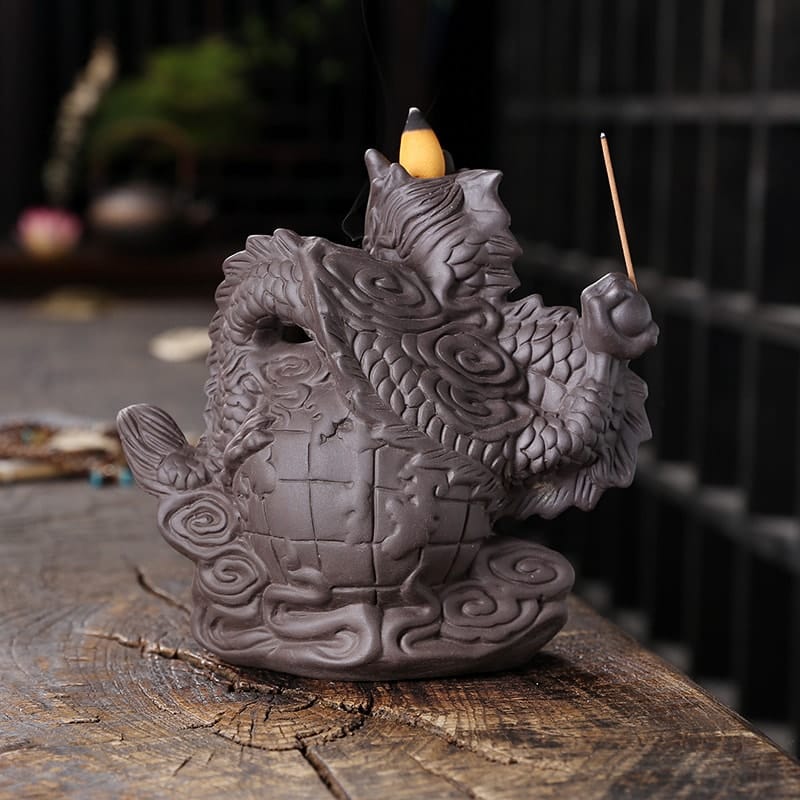 ＼月末限定★ポイント10倍／【お香コーン15pcs付】逆流香炉 逆流香バーナー 中華龍 癒し リラックス 香炉仏 古典 お坊さん 仏教 香のバーナー 香り 逆流 倒流香 おしゃれ 家の装飾 風流 瞑想 インテリア 置物 香り 匂い 自粛 幻想 陶器 プレゼント 贈り物