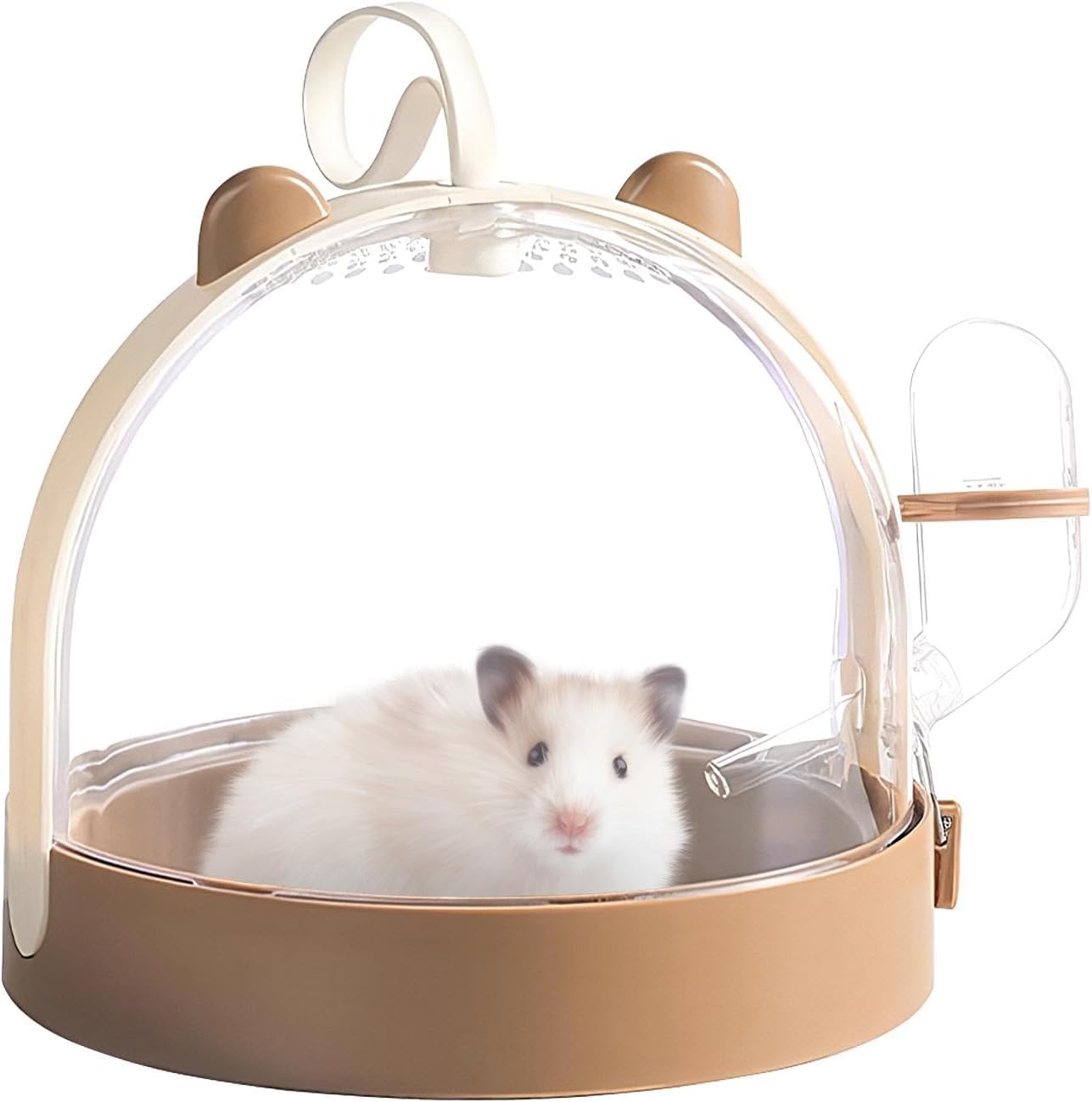 この商品について 強力な構造: PP素材で作られたこのハムスターキャリアケージは、毎日の頻繁な使用に耐えられる強力な構造を備えており、長期間にわたって良好な状態を保ちます。 フルパッケージ: このハムスターキャリアケージのサイズは7.17x7.17x6.22インチで、省スペースで自宅の狭いスペースに非常に適しています。使用しないときの保管も簡単です 視認性の向上：透明なフロントウィンドウのデザインにより、いつでもペットの状態を便利に観察できます。美しい正面窓は自由に開けることができるので、ハムスターに餌をあげたり触れ合ったりするのが簡単です。 トップベントデザイン：空気循環を確保するトップベントデザインにより、ケージ内の空気を新鮮に保ち、ペットに快適な呼吸環境を提供します。 幅広い用途: このハムスターキャリアケージで簡単なショッピング、ピクニック、短い旅行をお楽しみください。アウトドアアクティビティに最適で、毛皮で覆われたお友達に快適さと安全性を提供します。 ご注文から30分以内は、理由の有無を問わず購入履歴からキャンセルすることが可能です。 なお、当店では、ご注文から30分以上過ぎた場合、お客様都合によるキャンセルは承っておりません。 あらかじめご了承ください。 ◇ 配送方法について ◇ ※ 発送後のキャンセル・送付先の変更はできません。 ※ 届かない場合や、転居による紛失に関しての補償は一切ありません。 ご注文前に、送付先に誤りがないか、部屋番号抜け等がないかを必ずご確認ください。 ※ 長期不在・表札がない・表札や郵便受けに書かれたお名前がご注文者のお名前と異なる場合、 お届けができず自動的に返送となる場合がございます。 返送された場合、返送・再配達にかかる送料はお客様負担となります。ご了承ください。 ◇ 注意事項 ◇ ※ ご利用のモニターによって、実物とすこし異なる色に表示される場合がございます。 ※ 全商品、北海道・沖縄・離島は別途 送料が掛かります。 ※ ラッピング対応しておりませんので、ご了承ください。 ※輸入品の為予告なくパッケージや仕様が多少変更される場合があります。 ご了承ください。