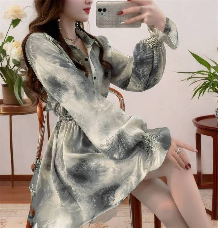 チュニック 長袖 新作 レディース シャツ プリント グラデーション バルーン袖 長袖 プリント フリル ワンピース ワンピ 春 秋 レトロ ゆったり デザイン感 ウエストマーク ゴム カジュアル エレガント 着痩せ 可愛い 体型カバー お洒落 通勤 OL オフィス 大人 送料無料