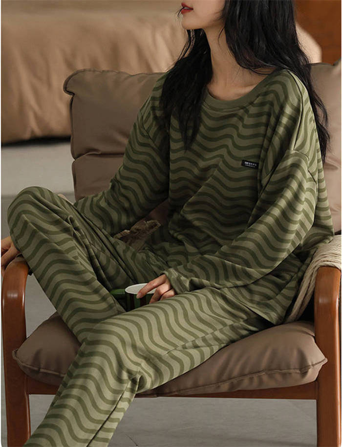 綿 カップ付き ルームウェア レディース 新作 花柄 リップル パジャマ 上下セット 2点セット ラウンドネック 配色 部屋着 長袖 春 秋 冬 セットアップ プルオーバー ロングパンツ デザイン感 外出 可愛い ナイトウェア 寝間着 ゆったり 通気性 カジュアル 大人 送料無料