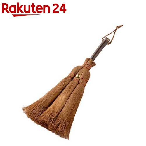 お店TOP＞日用品＞掃除用品＞掃除道具＞ほうき＞深海産業 BroomCraft 荒神箒(こうじんぼうき) KO-001 (1個)【深海産業 BroomCraft 荒神箒(こうじんぼうき) KO-001の商品詳細】●良品質の棕櫚皮を厳選に厳選を重ねて輸入した「荒神箒」です。お手入れ次第で末永くご愛用いただけます。●深海産業とは1950年頃、先代・深海洋治が自宅にて棕櫚縄の生産を開始・創業して以来、70年以上にわたり緑化資材に携わっております。我々自慢の一品が、お客様の生活に寄り添い続け、長年ご愛用いただけるよう、一品一品丁寧に心を込めて製作しております。●ブランド(Broom Craft)とは「棕櫚・シダ箒の持つ深い歴史を、人の手で大切に繋いでいきたい。未来に、そして世界へ。そんな思いからBroom Craft は誕生しました。歴史ある箒の作り方をもとに、メーカースタッフによって生み出された製法によって、職人が一つ一つ手作りで製作しております。世界に羽ばたく工芸品、是非一度お手にとってみてください。」【規格概要】素材：棕櫚、竹、銅生産国：中国パッケージサイズ：240*85*360mm重量：275g【発売元、製造元、輸入元又は販売元】深海産業リニューアルに伴い、パッケージ・内容等予告なく変更する場合がございます。予めご了承ください。深海産業和歌山県海南市阪井1391-4073-494-3946広告文責：楽天グループ株式会社電話：050-5577-5043[住居掃除用品]