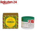 お店TOP＞医薬品＞医薬品分類＞第二類医薬品＞タコノスイダシ (20g*3箱セット)お一人様1セットまで。医薬品に関する注意文言【医薬品の使用期限】使用期限120日以上の商品を販売しております商品区分：第二類医薬品【タコノスイダシの商品詳細】●吸出し青膏の有効成分中に含まれている硫酸銅の腐蝕作用とサリチル酸の角質軟化作用により、はれものの口を開き、膿を排泄して患部を治します。【効能 効果】化膿性皮膚疾患(よう、ちよう、よこね、その他のはれもの)【用法 用量】ガーゼ又はリント布に膏薬少量を患部の中心に小さくつけ1日2回貼替える★用法・用量に関連する注意ご使用の際は、指定しております用法・用量を守り、以下の注意事項を参考にしてください。商品の性質上、特に冬季は軟膏が硬くなる場合がありますが薬効に影響はありません。取り出しにくい場合は、温めると柔らかくなります。(1)患部を清潔にしてください。(2)添付のヘラにてガーゼまたはリント布に膏薬適量を広げずに塗って下さい。(3)膏薬の用意ができましたら、それを患部の中心につけ、その上に油紙等をのせ、ずれないように絆創膏でとめ、必要が有れば、包帯をして下さい。(4)はりおわりましたら膿が出るまで1日に2回はりかえてください。(5)膿が完全に出切るまで続けて、すっかり膿が出切りましたら、使用を中止し殺菌ガーゼ等で傷口を保護してください。(6)目に入らないように注意してください。万一、目に入った場合には、すぐに水又はぬるま湯で洗い、症状が重い場合には、眼科医の診療を受けてください。(7)小児に使用させる場合は、保護者に指導監督のもとに使用させて下さい。(8)乳幼児又は皮膚の特に弱い方、いろいろなものにかぶれやすい方の場合は、腕の内側等の柔らかいところに少量塗って翌日異常のないことを確かめてから使用してください。(9)外用にのみ使用してください。(10)局所刺激作用がありますので、本剤が患部の周りの皮膚につかないよう、よく注意して使用してください。(11)回復後、瘢痕が残ることがあります。【成分】植物油：35.09％松脂：31.5％木鑞：25.0％パラフィン：2.7％白色ワセリン：2.6％硫酸銅：.20％【注意事項】★してはいけないこと(守らないと現在の症状が悪化したり、副作用・事故が起こりやすくなります)次の部位には使用しないでください(1)目や目の周囲、粘膜等(口腔、鼻腔など)(2)湿疹(3)湿潤、ただれ、亀裂や外傷のある患部(4)出血のある患部★相談すること・次の人は使用前に医師、薬剤師又は登録販売者に相談してください(1)医師の治療を受けている人(2)乳幼児(3)薬などによりアレルギー症状を起こしたことがある人(4)患部が顔面又は広範囲の人(5)湿潤やただれのひどい人(6)深い傷やひどいやけどの人・使用後、次の症状が現れた場合は、直ちに使用を中止し、製品の文書を持って医師、薬剤師又は登録販売者に相談してください(関係部位：症状)皮膚：発疹・発赤、かゆみ、かぶれ等・5-6日間使用しても症状がよくならない場合は使用を中止し、製品の文書を持って医師、薬剤師又は登録販売者に相談してください★保管及び取扱い上の注意・小児の手の届かない所に保管してください。・使用後は必ずふたをして、直射日光をさけ、涼しいところに密栓して保管してください。・誤用を避け、品質を保持するため、他の容器に入れ替えないでください。・外用薬ですから間違って口に入らないように注意してください。・本剤が衣服等に付着した場合、色素が落ちにくくなることがありますのでご注意ください。【医薬品販売について】1.医薬品については、ギフトのご注文はお受けできません。2.医薬品の同一商品のご注文は、数量制限をさせていただいております。ご注文いただいた数量が、当社規定の制限を越えた場合には、薬剤師、登録販売者からご使用状況確認の連絡をさせていただきます。予めご了承ください。3.効能・効果、成分内容等をご確認いただくようお願いします。4.ご使用にあたっては、用法・用量を必ず、ご確認ください。5.医薬品のご使用については、商品の箱に記載または箱の中に添付されている「使用上の注意」を必ずお読みください。6.アレルギー体質の方、妊娠中の方等は、かかりつけの医師にご相談の上、ご購入ください。7.医薬品の使用等に関するお問い合わせは、当社薬剤師がお受けいたします。TEL：050-5577-5043email：rakuten24_8@shop.rakuten.co.jp【原産国】日本【ブランド】たこの吸出し【発売元、製造元、輸入元又は販売元】北三(株)※説明文は単品の内容です。予告なく成分・パッケージが変更になることがございます。予めご了承ください。リニューアルに伴い、パッケージ・内容等予告なく変更する場合がございます。予めご了承ください。・単品JAN：49447323広告文責：楽天グループ株式会社電話：050-5577-5043・・・・・・・・・・・・・・[皮膚・肌荒れ・にきびの薬/ブランド：たこの吸出し/]