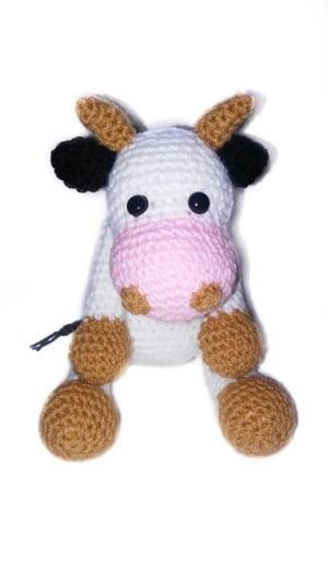 Crochet pattern of sweet cow by ternura amigurumi